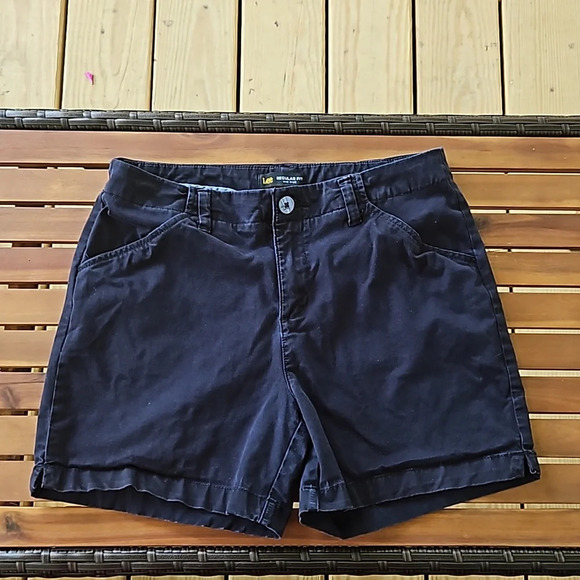 Lee Regular Fit Mid Rise Black Shorts 10 - Picture 1 of 8